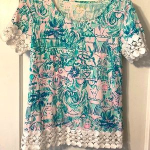 Lilly Pulitzer size small top